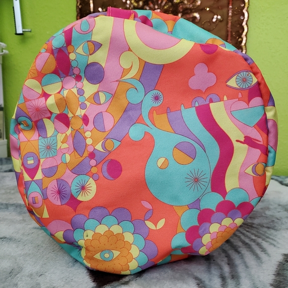 ❇️SALE ❇️ AMIKA Signature Print Large Duffle Bag Psychedelic Neon Print - Picture 5 of 14